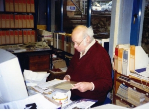 Ο Χρήστος Παπουτσάκης στα γραφεία του Αντί.