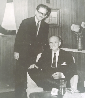 1965. O Αναστάσιος Πεπονής με τον Γεώργιο Παπανδρέου.  