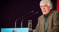 &Omicron; &upsilon;&pi;&omicron;&upsilon;&rho;&gamma;ό&sigmaf; &Delta;&iota;&kappa;&alpha;&iota;&omicron;&sigma;ύ&nu;&eta;&sigmaf;, &Nu;ί&kappa;&omicron;&sigmaf; &Pi;&alpha;&rho;&alpha;&sigma;&kappa;&epsilon;&upsilon;ό&pi;&omicron;&upsilon;&lambda;&omicron;&sigmaf;. 