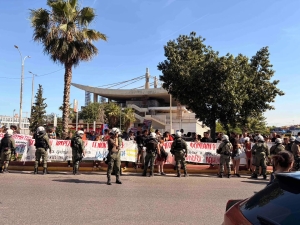 &Delta;&epsilon;&nu; &theta;έ&lambda;&omega; &nu;&alpha; &zeta;&omega; &mu;&epsilon; &phi;ό&beta;&omicron; &sigma;&tau;&eta; &chi;ώ&rho;&alpha; &mu;&omicron;&upsilon;