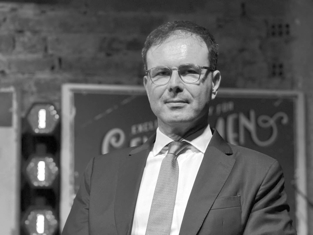 &Phi;&omega;&tau;&omicron;&gamma;&rho;&alpha;&phi;ί&alpha; &alpha;&rho;&chi;&epsilon;ί&omicron;&upsilon;