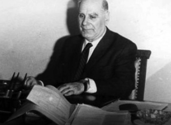 Ευάγγελος Παπανούτσος: Ένα κακό έργο δεν σώζεται