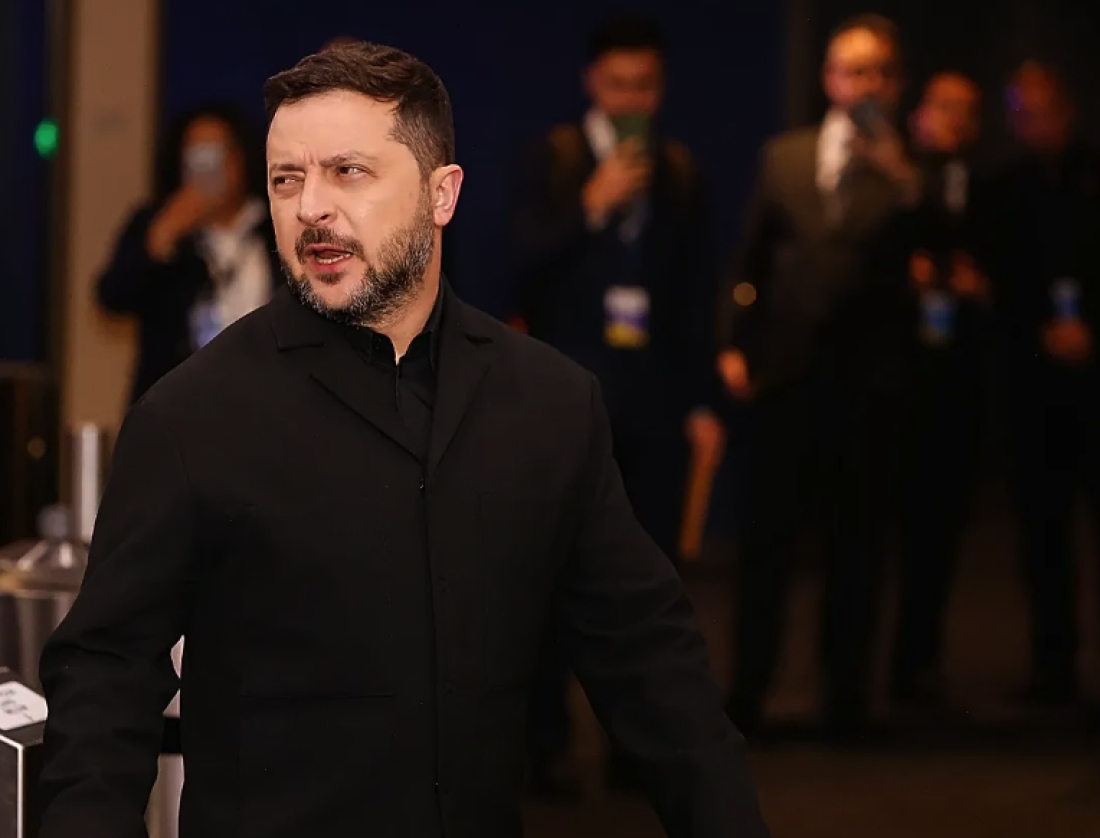 &Omicron; &pi;&rho;ό&epsilon;&delta;&rho;&omicron;&sigmaf; &tau;&eta;&sigmaf; &Omicron;&upsilon;&kappa;&rho;&alpha;&nu;ί&alpha;&sigmaf;, &Beta;&omicron;&lambda;&omicron;&nu;&tau;ί&mu;&iota;&rho; &Zeta;&epsilon;&lambda;έ&nu;&sigma;&kappa;&iota;, &sigma;&tau;&eta;&nu; &tau;&epsilon;&lambda;&epsilon;&upsilon;&tau;&alpha;ί&alpha; &sigma;ύ&nu;&omicron;&delta;&omicron; &tau;&eta;&sigmaf; &Gamma;&epsilon;&nu;&iota;&kappa;ή&sigmaf; &Sigma;&upsilon;&nu;έ&lambda;&epsilon;&upsilon;&sigma;&eta;&sigmaf; &tau;&omicron;&upsilon; &Omicron;&Eta;&Epsilon;. &Eta; &sigma;&upsilon;&nu;ά&nu;&tau;&eta;&sigma;ή &tau;&omicron;&upsilon; &mu;&epsilon; &tau;&eta;&nu; &pi;&rho;ό&epsilon;&delta;&rho;&omicron; &tau;&eta;&sigmaf; &Epsilon;&upsilon;&rho;&omega;&pi;&alpha;ϊ&kappa;ή&sigmaf; &Epsilon;&pi;&iota;&tau;&rho;&omicron;&pi;ή&sigmaf;, &Omicron;ύ&rho;&sigma;&omicron;&upsilon;&lambda;&alpha; &phi;&omicron;&nu; &nu;&tau;&epsilon;&rho; &Lambda;ά&iota;&epsilon;&nu;, &epsilon;&pi;&iota;&beta;&epsilon;&beta;&alpha;ί&omega;&sigma;&epsilon; ό&tau;&iota; &eta; &Epsilon;&upsilon;&rho;ώ&pi;&eta; &epsilon;ί&nu;&alpha;&iota; &omicron; &kappa;ύ&rho;&iota;&omicron;&sigmaf; &chi;&rho;&eta;&mu;&alpha;&tau;&omicron;&delta;ό&tau;&eta;&sigmaf; &tau;&eta;&sigmaf; &Omicron;&upsilon;&kappa;&rho;&alpha;&nu;ί&alpha;&sigmaf;, &kappa;&alpha;&iota; &alpha;&upsilon;&tau;ή &eta; &upsilon;&pi;&omicron;&sigma;&tau;ή&rho;&iota;&xi;&eta; &alpha;&pi;&omicron;&tau;&epsilon;&lambda;&epsilon;ί &omicron;&upsilon;&sigma;&iota;&alpha;&sigma;&tau;&iota;&kappa;ά &mu;έ&rho;&omicron;&sigmaf; &tau;&eta;&sigmaf; &alpha;&mu;&upsilon;&nu;&tau;&iota;&kappa;ή&sigmaf; &tau;&eta;&sigmaf; &iota;&kappa;&alpha;&nu;ό&tau;&eta;&tau;&alpha;&sigmaf;.