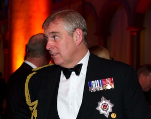 &Lambda;&omicron;&gamma;&omicron;&delta;&omicron;&sigma;ί&alpha; &kappa;&alpha;&iota; &Theta;&rho;ό&nu;&omicron;&sigmaf;: &mu;&iota;&alpha; &delta;&omicron;&kappa;&iota;&mu;&alpha;&sigma;ί&alpha; &gamma;&iota;&alpha; &tau;&eta; &beta;&rho;&epsilon;&tau;&alpha;&nu;&iota;&kappa;ή &mu;&omicron;&nu;&alpha;&rho;&chi;ί&alpha;