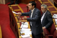 &Omicron; &Alpha;&lambda;έ&xi;&eta;&sigmaf; &Tau;&sigma;ί&pi;&rho;&alpha;&sigmaf; &sigma;&tau;&eta; &Beta;&omicron;&upsilon;&lambda;ή (&kappa;&alpha;&iota; &pi;ί&sigma;&omega; &tau;&omicron;&upsilon; &omicron; &Theta;&omicron;&delta;&omega;&rho;ή&sigmaf; &Delta;&rho;ί&tau;&sigma;&alpha;&sigmaf;). 