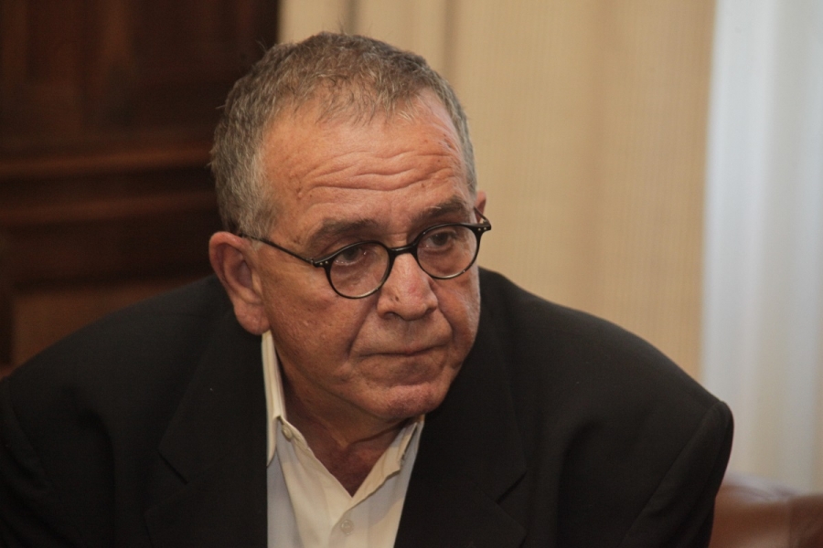 &Omicron; &alpha;&nu;&alpha;&pi;&lambda;&eta;&rho;&omega;&tau;ή&sigmaf; &upsilon;&pi;&omicron;&upsilon;&rho;&gamma;ό&sigmaf; &Mu;&epsilon;&tau;&alpha;&nu;&alpha;&sigma;&tau;&epsilon;&upsilon;&tau;&iota;&kappa;ή&sigmaf; &Pi;&omicron;&lambda;&iota;&tau;&iota;&kappa;ή&sigmaf;, &Gamma;&iota;ά&nu;&nu;&eta;&sigmaf; &Mu;&omicron;&upsilon;&zeta;ά&lambda;&alpha;&sigmaf;.