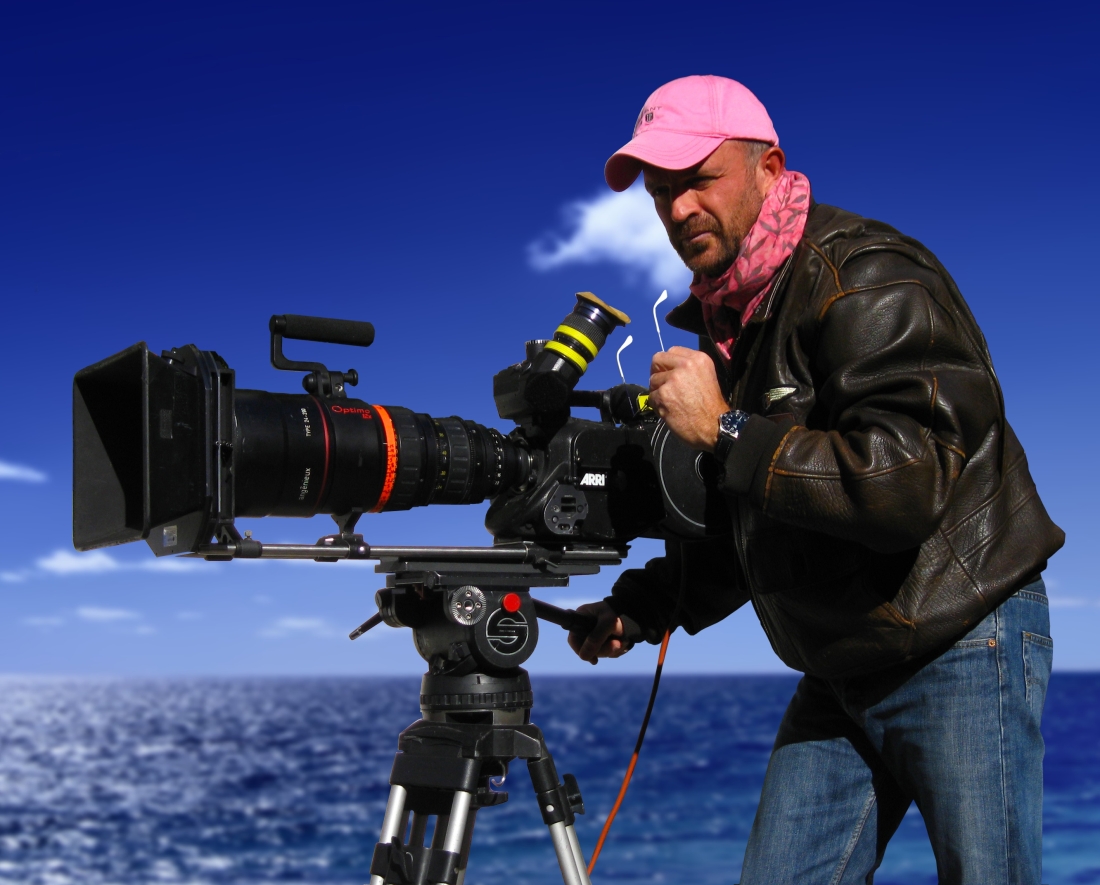 &Omicron; &Kappa;&omega;&nu;&sigma;&tau;&alpha;&nu;&tau;ί&nu;&omicron;&sigmaf; &Tau;&sigma;&epsilon;&kappa;&lambda;έ&nu;&eta;&sigmaf;.  