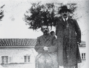 Ο Γιάννης Βλαχογιάννης με τον Αλέξανδρο Παπαδιαμάντη.στη Δεξαμενή.