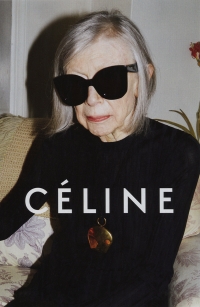 Η Τζόαν Ντίντιον όπως εμφανίστηκε στη διαφημιστική καμπάνια της Céline. 