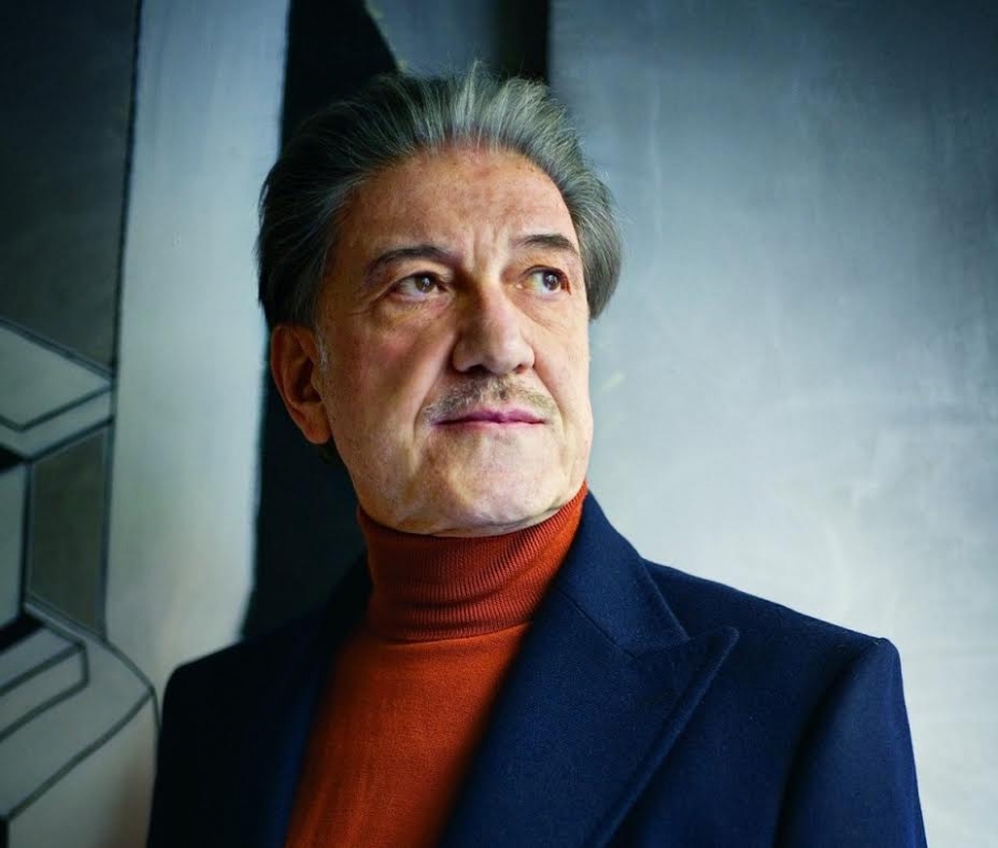 &Omicron; &Alpha;&lambda;έ&xi;&alpha;&nu;&delta;&rho;&omicron;&sigmaf; Ί&sigma;&alpha;&rho;&eta;&sigmaf;. &Alpha;&rho;&chi;&epsilon;ί&omicron; The Books' Journal