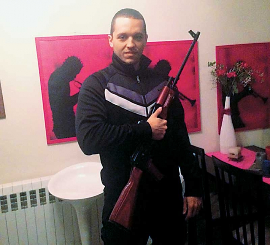 &Omicron; &pi;&rho;&omicron;&phi;&upsilon;&lambda;&alpha;&kappa;&iota;&sigma;&mu;έ&nu;&omicron;&sigmaf; &beta;&omicron;&upsilon;&lambda;&epsilon;&upsilon;&tau;ή&sigmaf; &tau;&eta;&sigmaf; &Chi;&rho;&upsilon;&sigma;ή&sigmaf; &Alpha;&upsilon;&gamma;ή&sigmaf; &Eta;&lambda;ί&alpha;&sigmaf; &Kappa;&alpha;&sigma;&iota;&delta;&iota;ά&rho;&eta;&sigmaf;. &Eta; &phi;&omega;&tau;&omicron;&gamma;&rho;&alpha;&phi;ί&alpha; &pi;&rho;&omicron;έ&rho;&chi;&epsilon;&tau;&alpha;&iota; &alpha;&pi;ό &tau;&omicron; &pi;&rho;&omicron;&alpha;&nu;&alpha;&kappa;&rho;&iota;&tau;&iota;&kappa;ό &upsilon;&lambda;&iota;&kappa;ό &pi;&omicron;&upsilon; &omicron;&delta;ή&gamma;&eta;&sigma;&epsilon; &sigma;&tau;&eta;&nu; &pi;&alpha;&rho;&alpha;&pi;&omicron;&mu;&pi;ή &sigma;&epsilon; &delta;ί&kappa;&eta; &kappa;&alpha;&iota; &sigma;&tau;&eta;&nu; &pi;&rho;&omicron;&phi;&upsilon;&lambda;ά&kappa;&iota;&sigma;&eta; &sigma;&tau;&epsilon;&lambda;&epsilon;&chi;ώ&nu; &tau;&omicron;&upsilon; &nu;&epsilon;&omicron;&nu;&alpha;&zeta;&iota;&sigma;&tau;&iota;&kappa;&omicron;ύ &kappa;ό&mu;&mu;&alpha;&tau;&omicron;&sigmaf;.