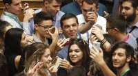 &Sigma;έ&lambda;&phi;&iota; &mu;&epsilon; &tau;&omicron;&nu; &pi;&rho;&omega;&theta;&upsilon;&pi;&omicron;&upsilon;&rho;&gamma;ό &sigma;&tau;&eta; &Beta;&omicron;&upsilon;&lambda;ή &tau;&omega;&nu; &Epsilon;&phi;ή&beta;&omega;&nu;. &Phi;&omega;&tau;&omicron;&gamma;&rho;&alpha;&phi;ί&alpha; &gamma;&iota;&alpha; &tau;&omicron; &alpha;&rho;&chi;&epsilon;ί&omicron; &tau;&omega;&nu; &pi;&alpha;&iota;&delta;&iota;ώ&nu;, &tau;&sigma;ά&mu;&pi;&alpha; &delta;&eta;&mu;ό&sigma;&iota;&epsilon;&sigmaf; &sigma;&chi;έ&sigma;&epsilon;&iota;&sigmaf; &gamma;&iota;&alpha; &tau;&omicron;&nu; &Alpha;&lambda;έ&xi;&eta; &Tau;&sigma;ί&pi;&rho;&alpha;.