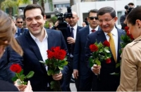 8 &Mu;&alpha;&rho;&tau;ί&omicron;&upsilon; 2016, &Sigma;&mu;ύ&rho;&nu;&eta;, &Tau;&omicron;&upsilon;&rho;&kappa;ί&alpha;. &Omicron; &Alpha;&lambda;έ&xi;&eta;&sigmaf; &Tau;&sigma;ί&pi;&rho;&alpha;&sigmaf; &sigma;&upsilon;&nu;&alpha;&nu;&tau;ά&tau;&alpha;&iota; &mu;&epsilon; &tau;&omicron;&nu; &tau;ό&tau;&epsilon; &tau;&omicron;ύ&rho;&kappa;&omicron; &omicron;&mu;ό&lambda;&omicron;&gamma;ό &tau;&omicron;&upsilon;, &Alpha;&chi;&mu;έ&tau; &Nu;&tau;&alpha;&beta;&omicron;ύ&tau;&omicron;&gamma;&lambda;&omicron;&upsilon;.