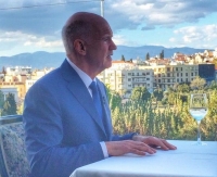 O &Gamma;&iota;ώ&rho;&gamma;&omicron;&sigmaf; &Pi;&alpha;&pi;&alpha;&nu;&delta;&rho;έ&omicron;&upsilon;, &mu;&iota;&lambda;ά&epsilon;&iota; &sigma;&tau;&eta; &Sigma;ί&alpha; &Kappa;&omicron;&sigma;&iota;ώ&nu;&eta;, &gamma;&iota;&alpha; &tau;&eta;&nu; &epsilon;&kappa;&pi;&omicron;&mu;&pi;ή &tau;&omicron;&upsilon; &Sigma;&Kappa;&Alpha;Ϊ "&Iota;&sigma;&tau;&omicron;&rho;ί&epsilon;&sigmaf;". 
