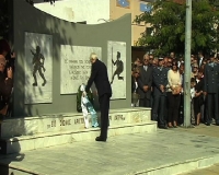 6 &Omicron;&kappa;&tau;&omega;&beta;&rho;ί&omicron;&upsilon; 2015. &Omicron; &pi;&rho;ό&epsilon;&delta;&rho;&omicron;&sigmaf; &tau;&eta;&sigmaf; &delta;&eta;&mu;&omicron;&kappa;&rho;&alpha;&tau;ί&alpha;&sigmaf;, &Pi;&rho;&omicron;&kappa;ό&pi;&eta;&sigmaf; &Pi;&alpha;&upsilon;&lambda;ό&pi;&omicron;&upsilon;&lambda;&omicron;&sigmaf;, &kappa;&alpha;&tau;&alpha;&theta;έ&sigma;&epsilon;&iota; &sigma;&tau;&epsilon;&phi;ά&nu;&iota; &sigma;&tau;&omicron; &eta;&rho;ώ&omicron;&nu; &tau;&eta;&sigmaf; &Epsilon;&lambda;&lambda;&alpha;&sigma;&sigma;ώ&nu;&alpha;&sigmaf;.