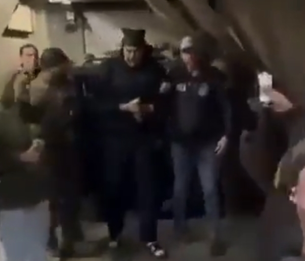 Ό&chi;&iota;, &delta;&epsilon;&nu; &theta;&alpha; &kappa;&lambda;ά&psi;&omicron;&upsilon;&mu;&epsilon; &gamma;&iota;&alpha; &tau;&omicron;&nu; &Mu;&alpha;&delta;&omicron;ύ&rho;&omicron;