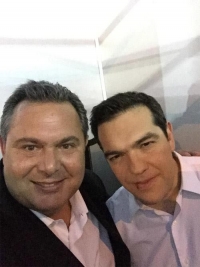 &Tau;&sigma;ί&pi;&rho;&alpha;&sigmaf; - &Kappa;&alpha;&mu;&mu;έ&nu;&omicron;&sigmaf; &beta;&gamma;ά&zeta;&omicron;&upsilon;&nu; &sigma;έ&lambda;&phi;&iota; &sigma;&tau;&omicron; &Sigma;ύ&nu;&tau;&alpha;&gamma;&mu;&alpha;.