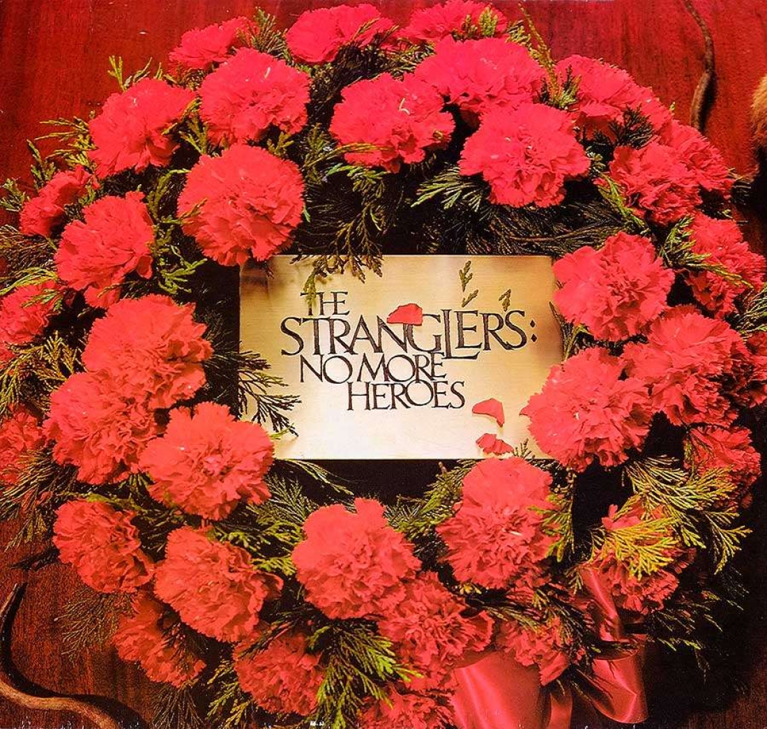To εξώφυλλο του άλμπουμ των Stranglers, No more Heroes (1977).