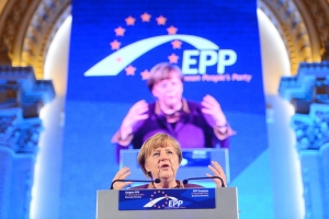 2012. Η Άνγκελα Μέρκελ στο συνέδριο του Ευρωπαϊκού Λαϊκού Κόμματος.