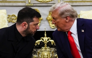 18 Αυγούστου 2025, Λευκός Οίκος, Ουάσινγκτον. Η συνάντηση του πρόεδρου Ζελένσκι με τον πρόεδρο Τραμπ αυτή τη φορά έγινε υπό το βάρος των επιπτώσεων της συνάντησης Τραμπ-Πούτιν στην Αλάσκα.