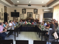 Στιγμιότυπο από τη συνάντηση τουρκικών μειονοτικών συλλόγων με ευρωβουλευτές και μη κυβερνητικές οργανώσεις στα γραφεία της Τουρκικής Ένωσης Ξάνθης στις 20 Σεπτεμβρίου 2016