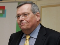 &Omicron; &Sigma;&tau;έ&phi;&alpha;&nu;&omicron;&sigmaf; &Mu;ά&nu;&omicron;&sigmaf;. 