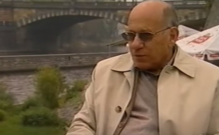 &Omicron; Ή&lambda;&iota;&omicron;&sigmaf; &Gamma;&iota;&alpha;&nu;&nu;&alpha;&kappa;ά&kappa;&eta;&sigmaf;.