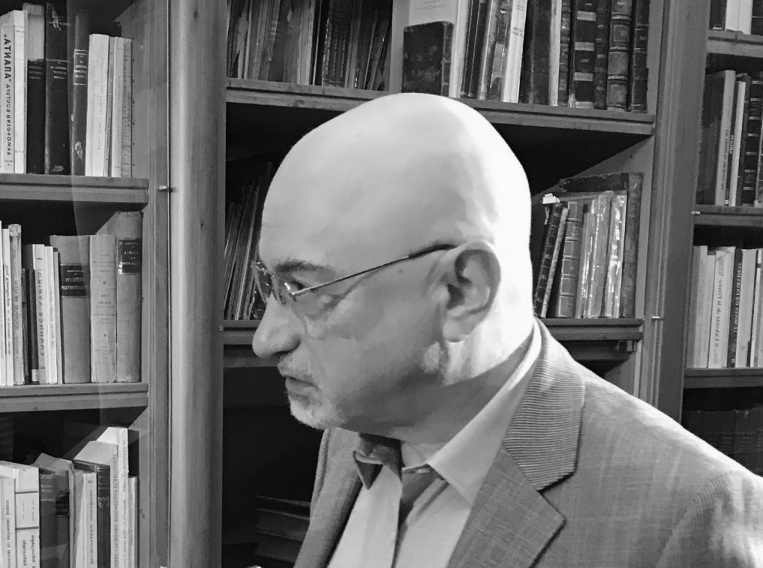 &Omicron; &Mu;&iota;&chi;&alpha;ή&lambda; &Epsilon;&pi;&sigma;&tau;ά&iota;&nu;.