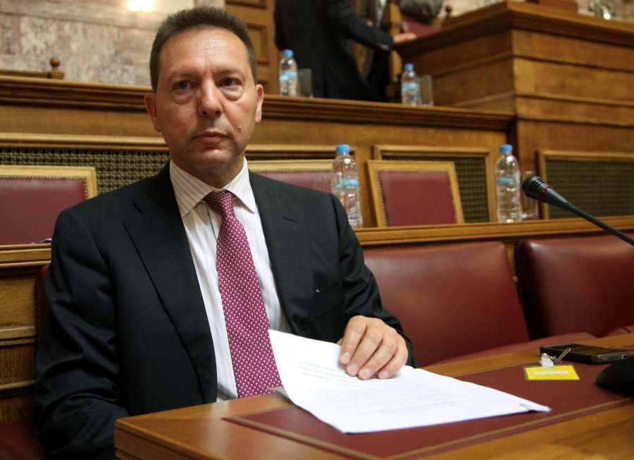 &Omicron; &upsilon;&pi;&omicron;&upsilon;&rho;&gamma;ό&sigmaf; &Omicron;&iota;&kappa;&omicron;&nu;&omicron;&mu;&iota;&kappa;ώ&nu; &Gamma;&iota;ά&nu;&nu;&eta;&sigmaf; &Sigma;&tau;&omicron;&upsilon;&rho;&nu;ά&rho;&alpha;&sigmaf;. &Kappa;&omicron;&rho;&upsilon;&phi;&alpha;ί&omicron; &epsilon;&pi;ί&tau;&epsilon;&upsilon;&gamma;&mu;ά &tau;&omicron;&upsilon;, &eta; &epsilon;&pi;&iota;&sigma;&tau;&rho;&omicron;&phi;ή &tau;&eta;&sigmaf; &chi;ώ&rho;&alpha;&sigmaf; &sigma;&tau;&iota;&sigmaf; &alpha;&gamma;&omicron;&rho;έ&sigmaf; &kappa;&alpha;&iota; &eta; &epsilon;ί&sigma;&omicron;&delta;&omicron;&sigmaf; &sigma;&epsilon; &mu;&iota;&alpha; &nu;έ&alpha; &epsilon;&pi;&omicron;&chi;ή.